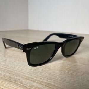 Ray-Ban RB2140 901 Wayfarer Sunglasses Polished Black 50-22 Italy